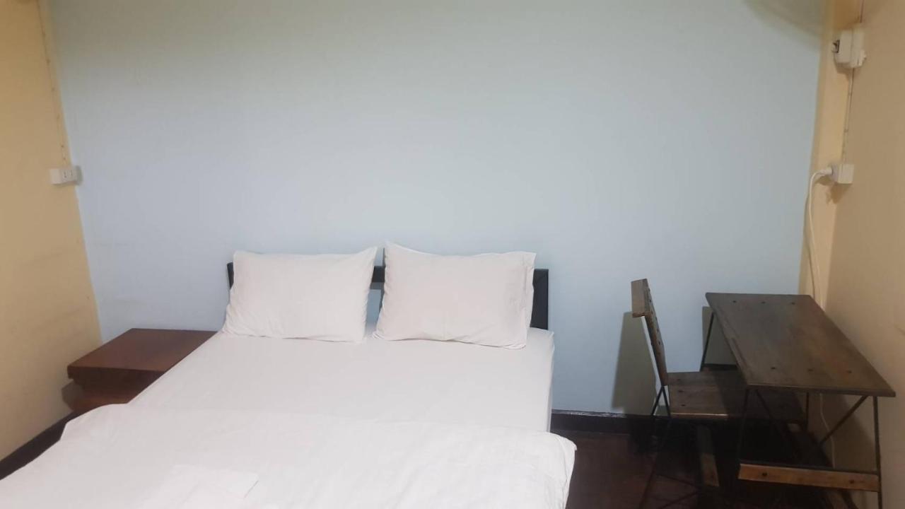 P.L.P Guesthouse - Mae Hong Son Exterior foto
