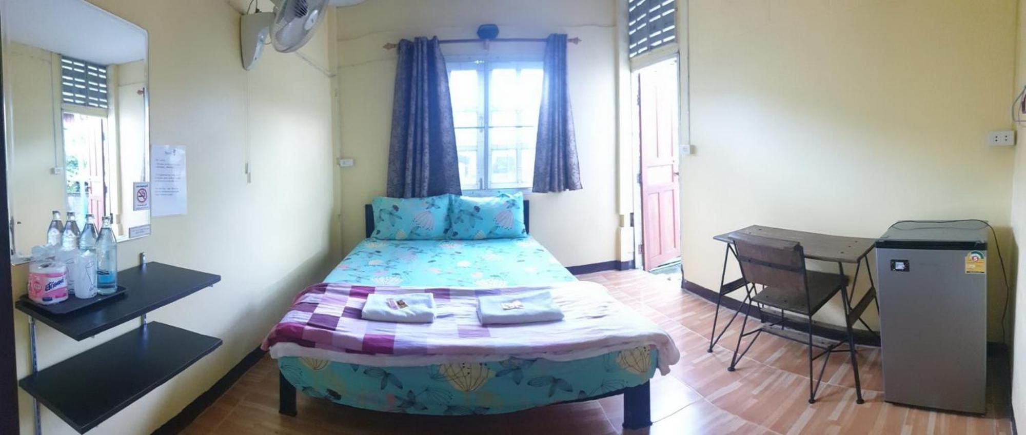 P.L.P Guesthouse - Mae Hong Son Exterior foto