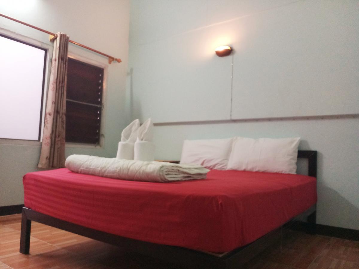 P.L.P Guesthouse - Mae Hong Son Exterior foto